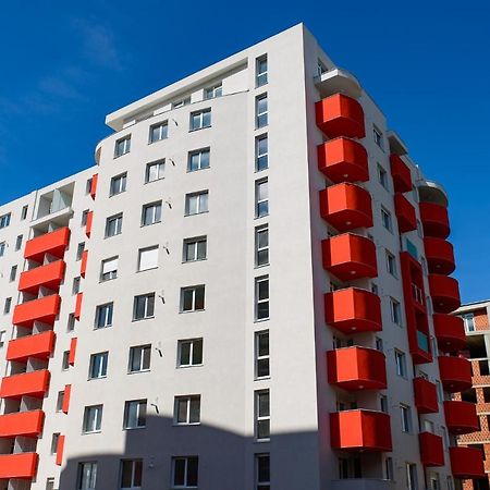 Lowcost Tryp Oradea Exterior foto